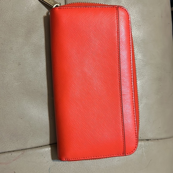 Kate Spade wallet - Picture 3 of 3